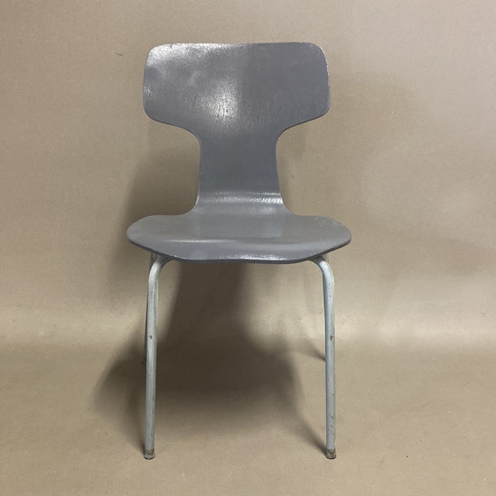 Image 1 of Six Chaises Modèle 3123 Enfant Arne Jacobsen