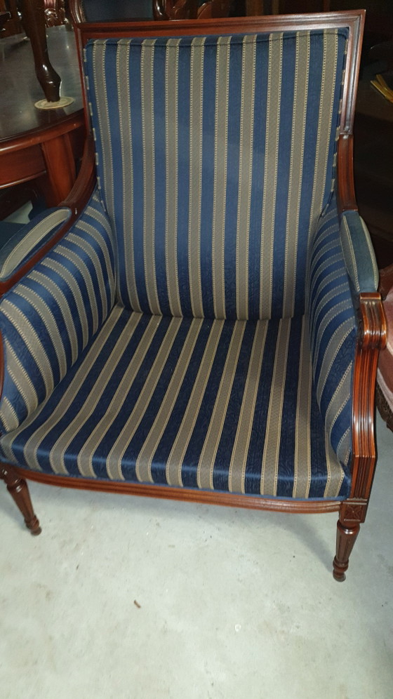 Image 1 of Fauteuil en bois de cerisier