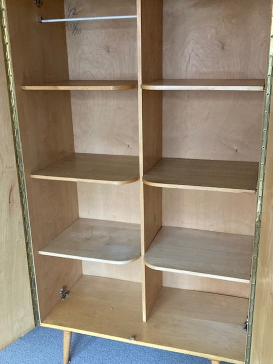 Image 1 of Armoire à linge vintage des années 1950