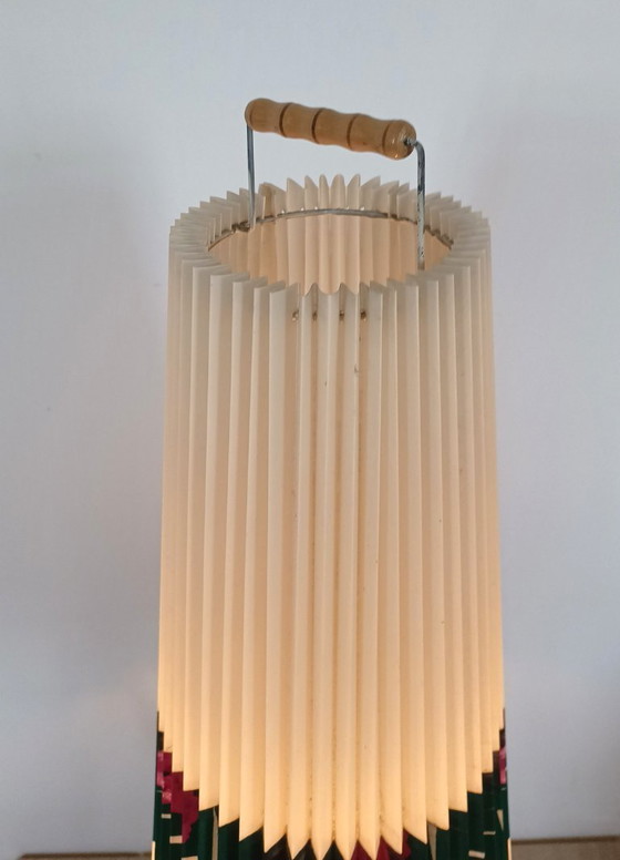 Image 1 of Lámpara de pie de los años 50 sobre trípode de madera