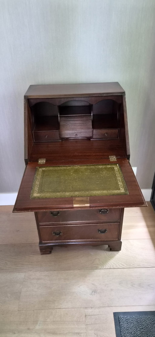 Antieke secretaire