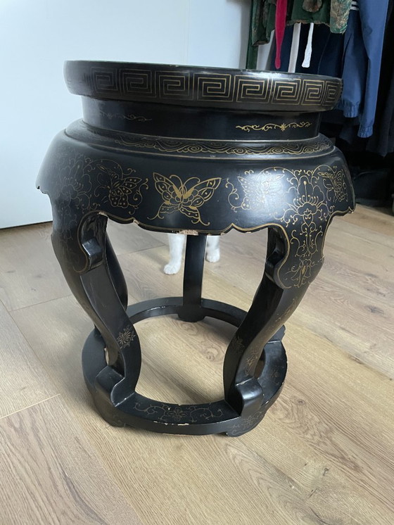 Image 1 of Antique Chinese Side Table – Handmade – Jade, Mother of Pearl & Gold Painting – Jinlong Beijing