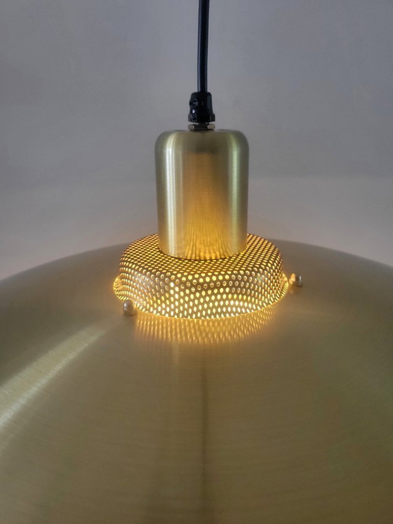 Image 1 of Vintage Deense schalenlamp van Lyskaer Belysning in messing kleur