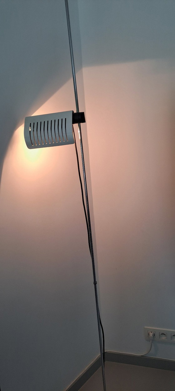 Image 1 of Joe Colombo vloerlamp Oluce 626L