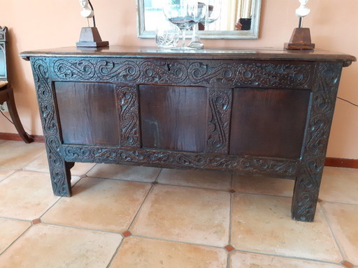 Antieke Dekenkist met stoeltje ca. 1780