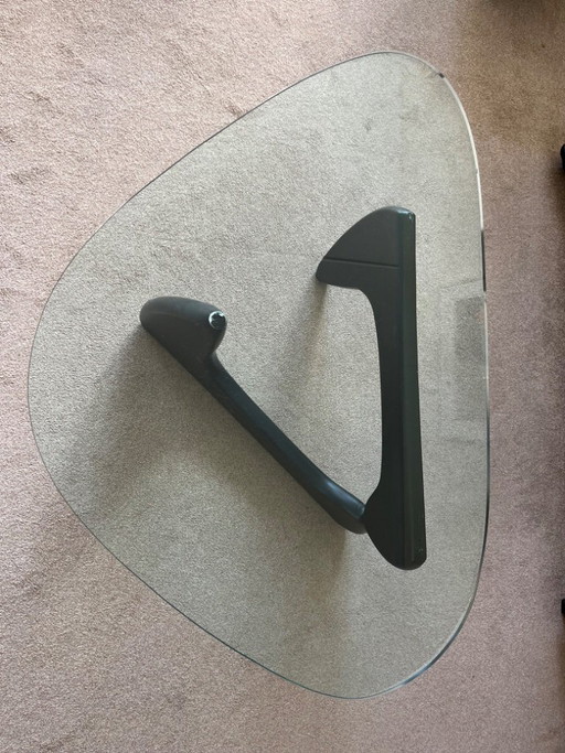 Vitra Noguchi coffee table