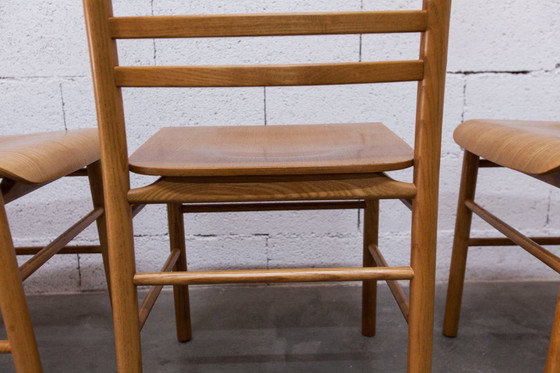 Image 1 of Danish modernist set: convertible round table (114/154cm) + 4 matching chairs, 1980