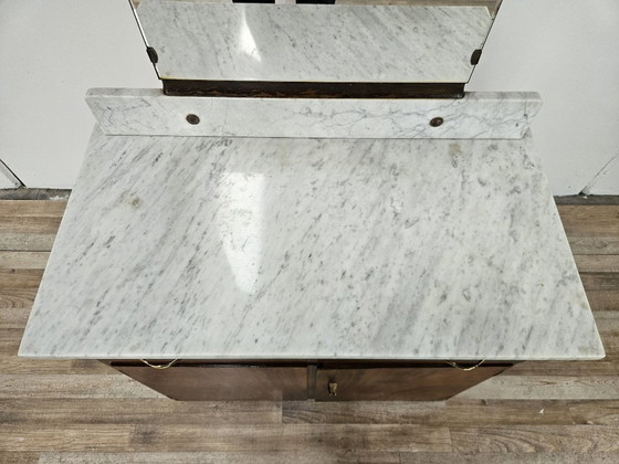 Image 1 of Tocador Art Decó con mármol blanco y espejo