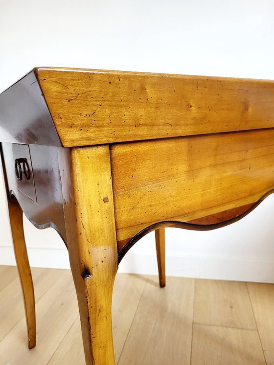Image 1 of Mesa auxiliar o de mayordomo antigua, madera de cerezo, Francia