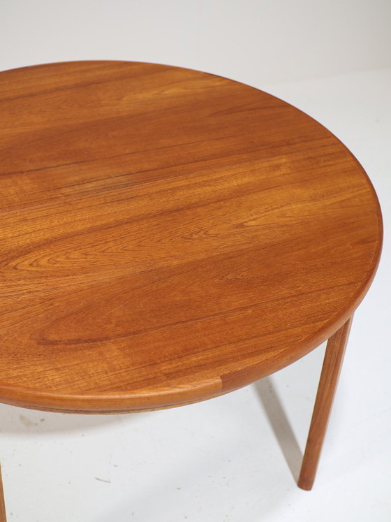 Image 1 of Uitschuifbare ronde eettafel Skovby Møbelfabrik teak Deens vintage