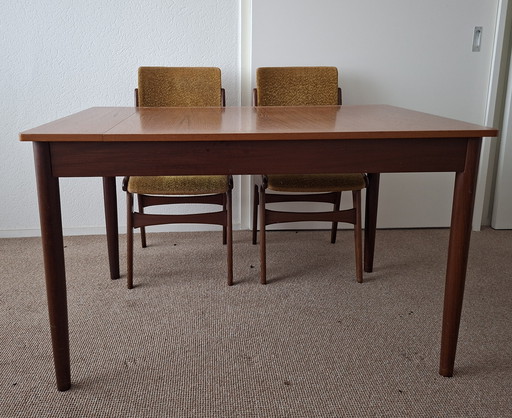 Set di 4 sedie da pranzo vintage e tavolo allungabile, anni '60, metà secolo