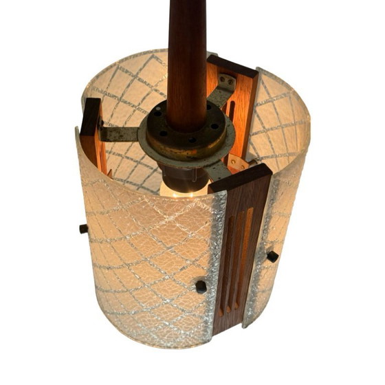 Image 1 of Lámpara de techo de los años 60 aproximadamente: diseño escandinavo, con madera de teca y vidrio curvo, ¡incluye dosel de techo 