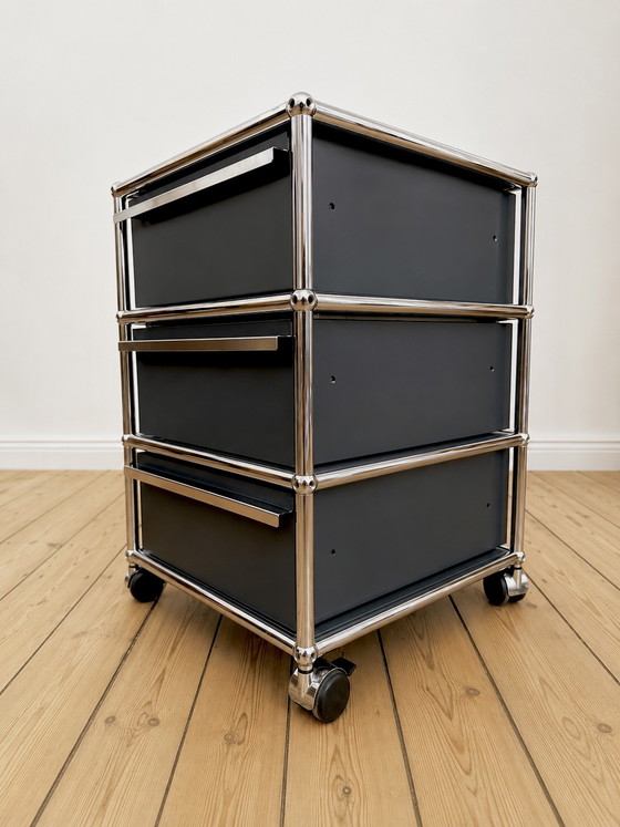 Image 1 of USM Haller rolling container in medium grey