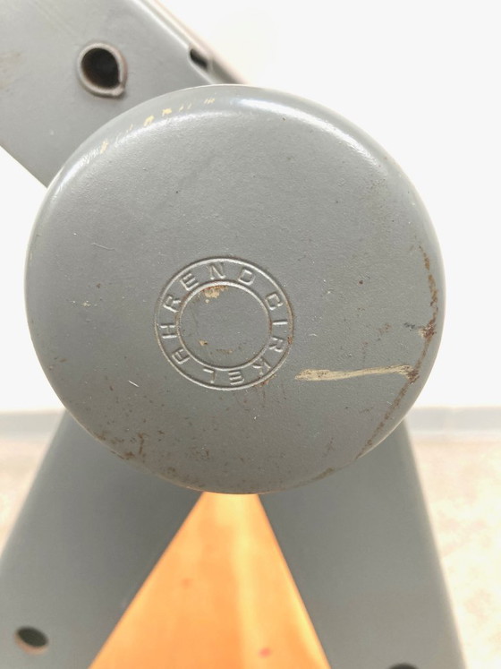 Image 1 of Mesa de dibujo «Reply» de Friso Kramer/Wim Rietveld con silla de arquitecto.