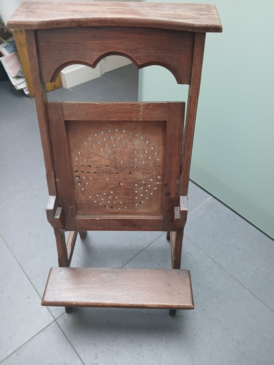 Image 1 of Vintage bidstoel