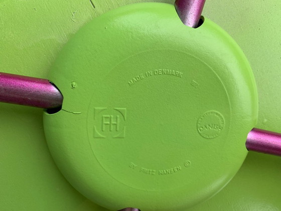 Image 1 of Series 7 3207 Armchairs By Arne Jacobsen For Fritz Hansen