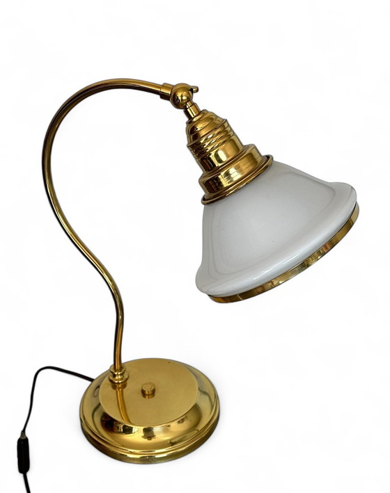 Image 1 of Lampada da tavolo curva design vintage in ottone anni &#39;80