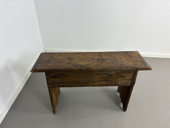 Image 1 of 19e Eeuws Antiek Bestee- en Beddenbankje –  Eiken Gedecoreerd met Motief 