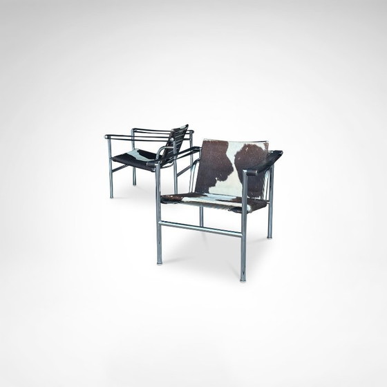 Image 1 of Fauteuil LC1 en peau de poney, modèle ancien, conçu par Le Corbusier et al. pour Cassina, années 1970, lot de 2.