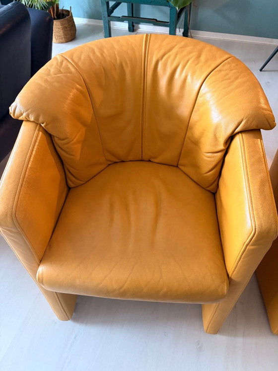 2x Rolf Benz Armchair model 390 yellow, Leather (photo 5 of 8)