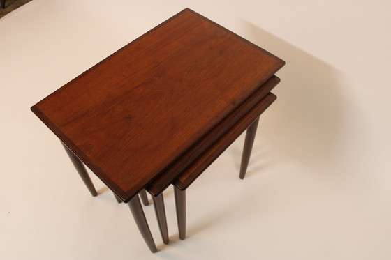 Image 1 of Vintage side tables 'nesting tables'