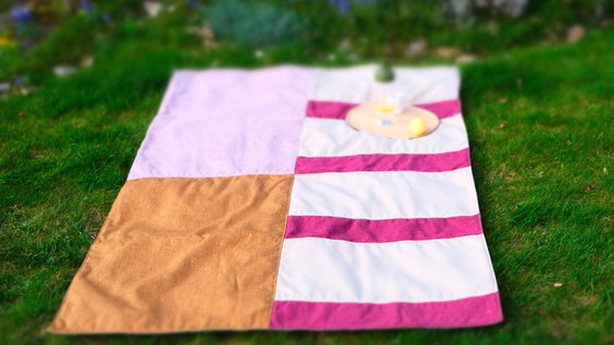 Image 1 of Klod Blanket Pink from EMKO