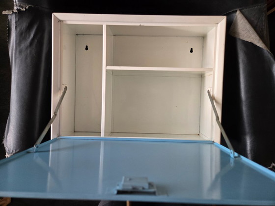 Image 1 of Armadietto per medicinali in metallo Egalite anni '50-'60