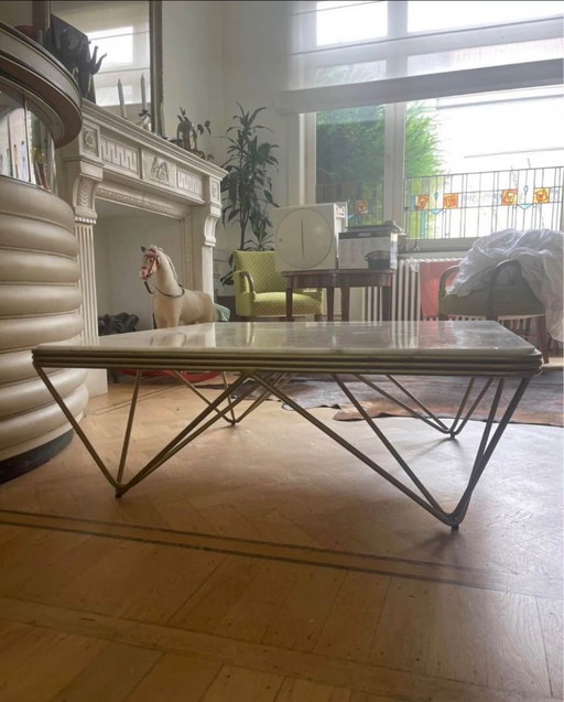 Beautiful coffee table - marble top - metal base