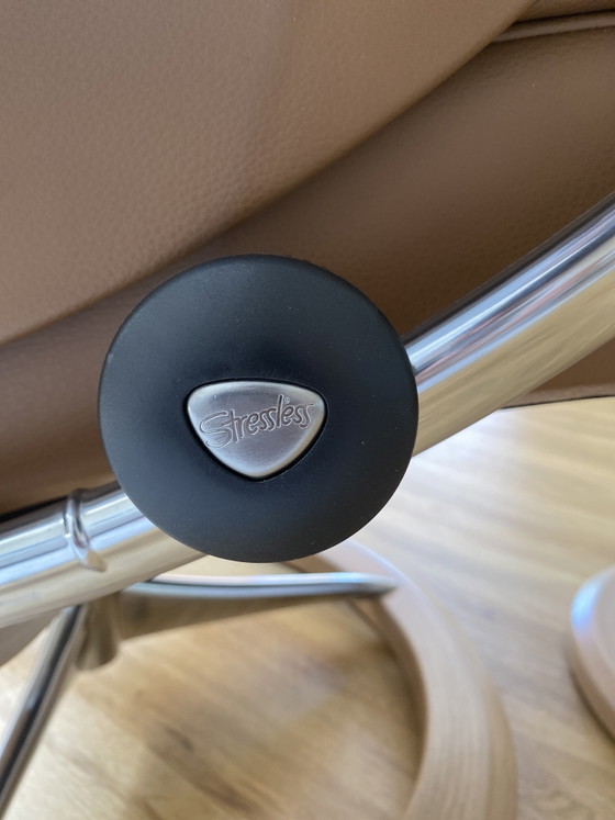 Image 1 of Stressless Reno (Gr. S) Leder Velaro Caramel | Signature Base | WIE NEU + Rechnung
