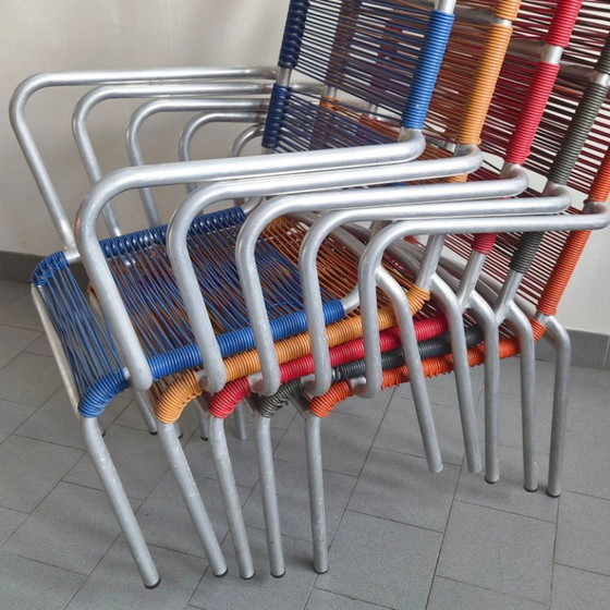 Image 1 of SET VAN 5 VINTAGE SCOUBIDOU FAUTEUILS UIT 1950, GEMAAKT VAN ALUMINIUM EN PLASTIC DRAAD.