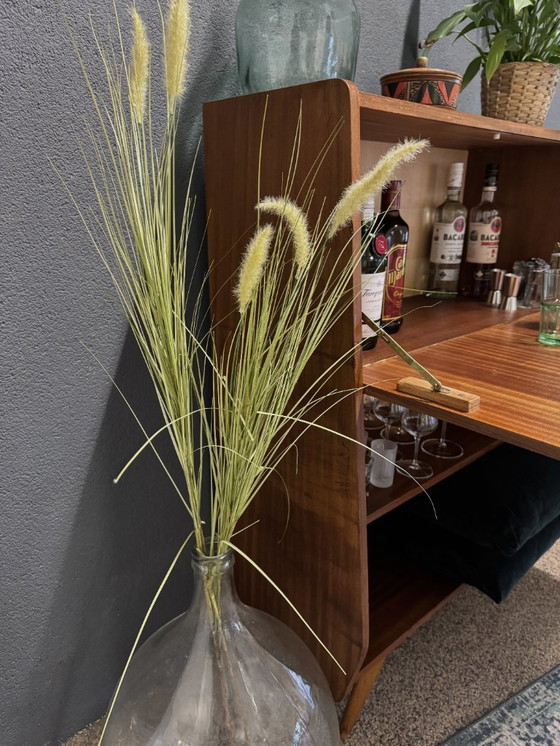 Image 1 of Vintage teak drankkastje met schuine pootjes (Jaren '60)