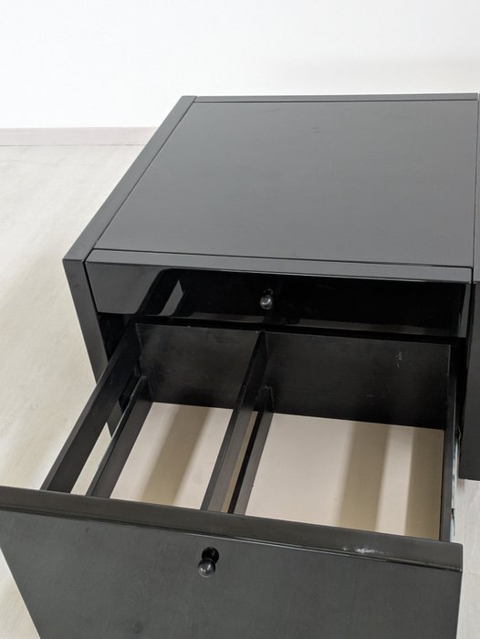 Image 1 of Poltronova - Lella Vignelli, Massimo Vignelli - Couchtisch - Holz