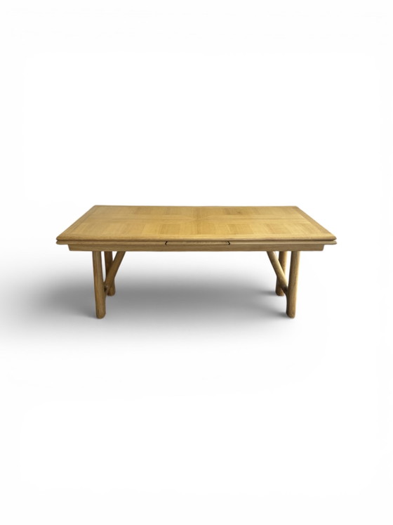 Image 1 of Uitschuifbare eiken tafel van Guillerme & Chambron, uitgegeven door Votre Maison
