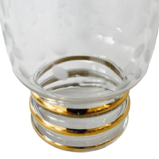 Image 1 of Jarrón de cristal grabado francés detalles dorados años 60