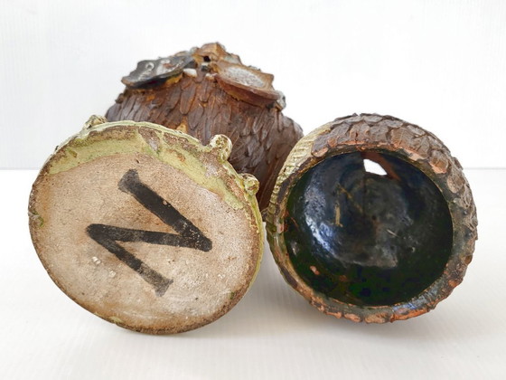 Image 1 of Precioso bombonera antigua de cerámica firmada con la letra "N", ¿de época del siglo XIX?