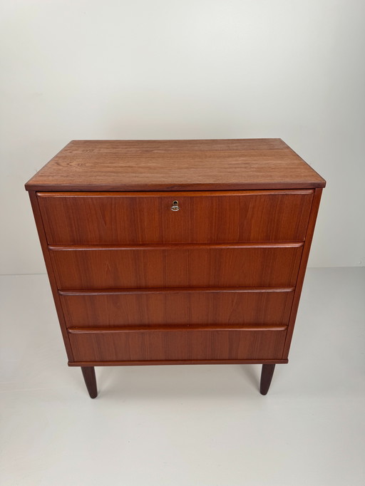Danish Teak Chest of Drawers – Compact 4-Drawer