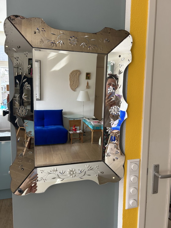 Image 1 of Beautiful Vintage Venetian Mirror – Etched Glass 79x58 cm