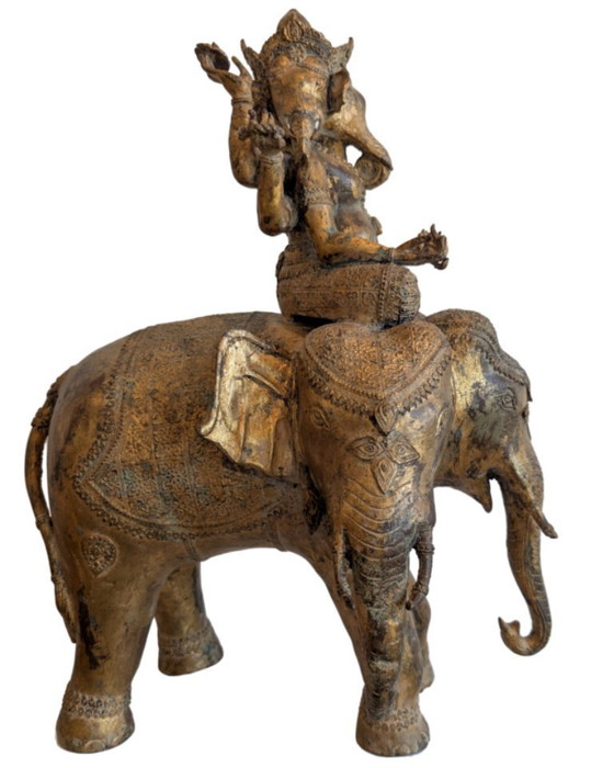 Image 1 of Raro Newar Ganesha del XVII/XVIII secolo su Airavata – Dorato a fuoco – 49 cm