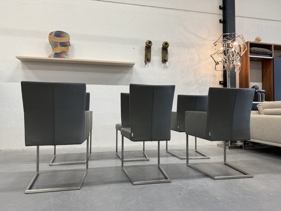 Image 1 of 6 Bert Plantagie Tidy & Misty Eetkamerstoelen Grijs Leer