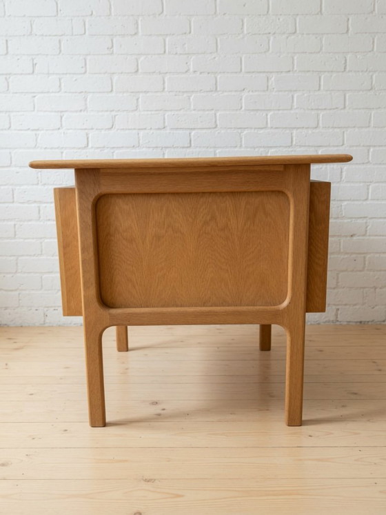 Eikenhouten directiebureau door Arne Vodder van Brouer Møbelfabrik, Denemarken, jaren 60 – Wood (photo 7 of 16)