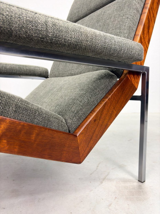 Image 1 of 'Lotus' Heren Fauteuil van Rob Parry voor Gelderland