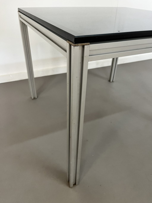 Vintage eighties design bijzet tafel glas en aluminium