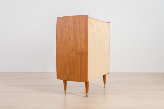 Image 1 of Cassettiera scandinava in teak, anni '60, stile Mid-Century Modern.