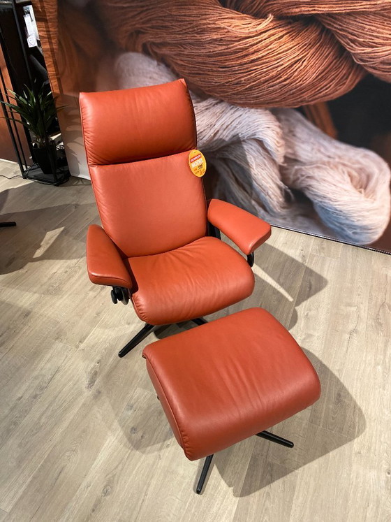 Stressless Aura M recliner with footstool, Adjustable recliner chair, Leather, Metal, Brown, Modern (photo 5 of 10)