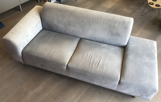 Image 1 of Bolia - grijze design 2½-zitsbank Hannah met 1 armleun en open eind rechts