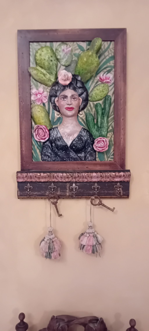 Pendant for jewelry or kitchen towels.