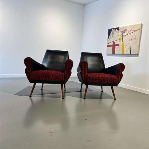 Set of 2 vintage black and red armchairs / seats / single seats