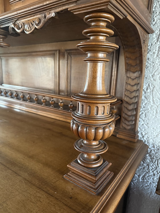 Image 1 of Antieke Henri Deux buffetkast