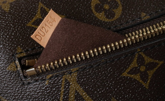 Image 1 of Louis Vuitton, Pochette métis en toile monogram
