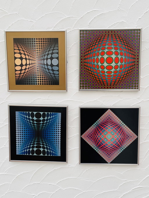 Lot de 4 folios sous cadre V.Vasarely 